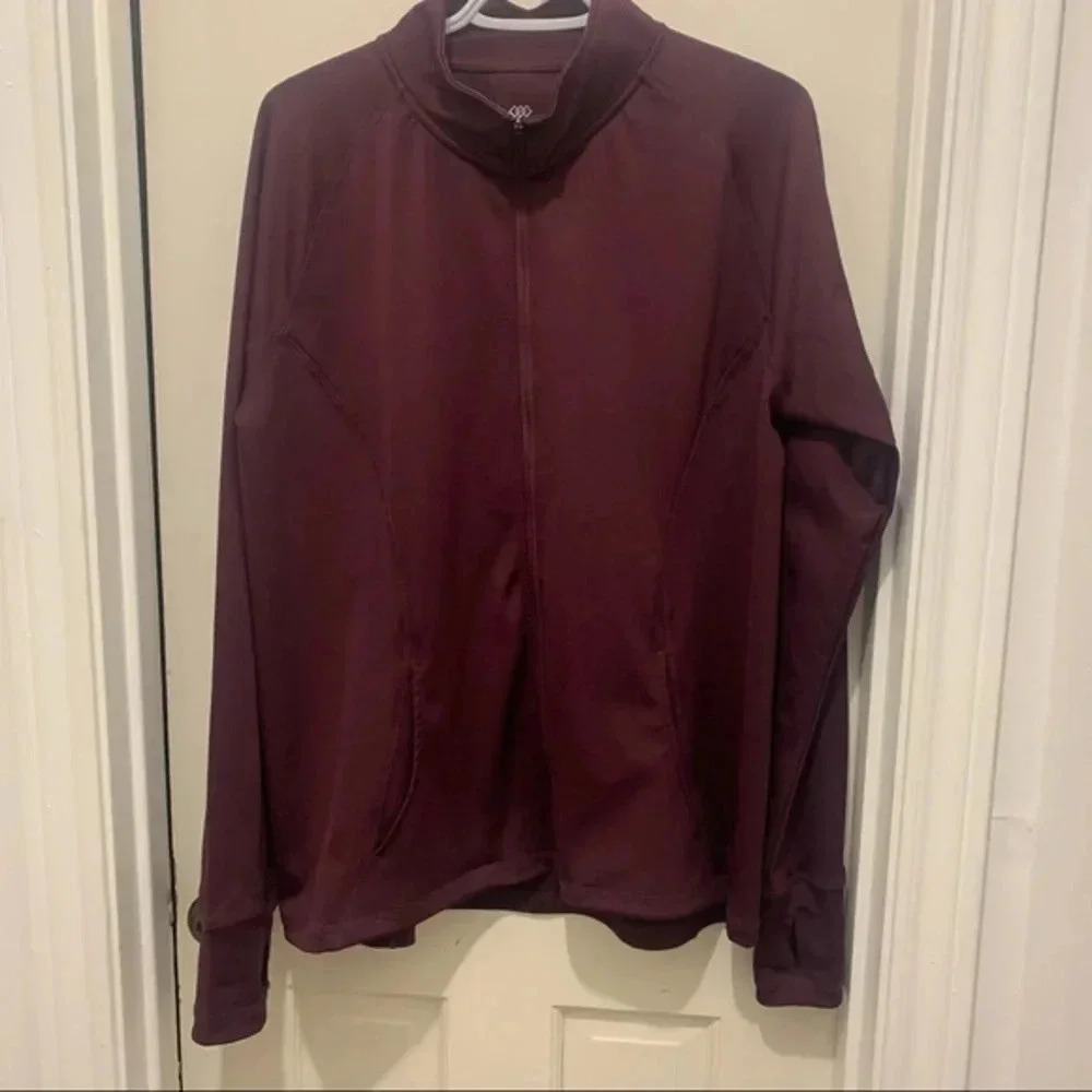 Legend Jacket - Picture 1 of 5
